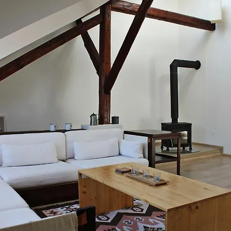 Attic With Parking, Near The Center Of Cb - 110m2 Apartment Budweis